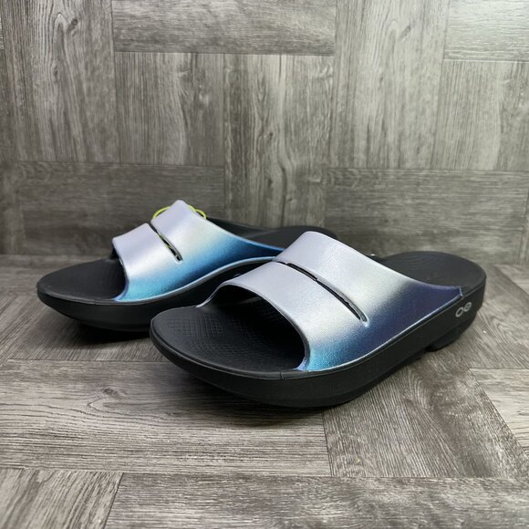 OOFOS Women's Sandals in Black and Blue - Picture 4 of 8